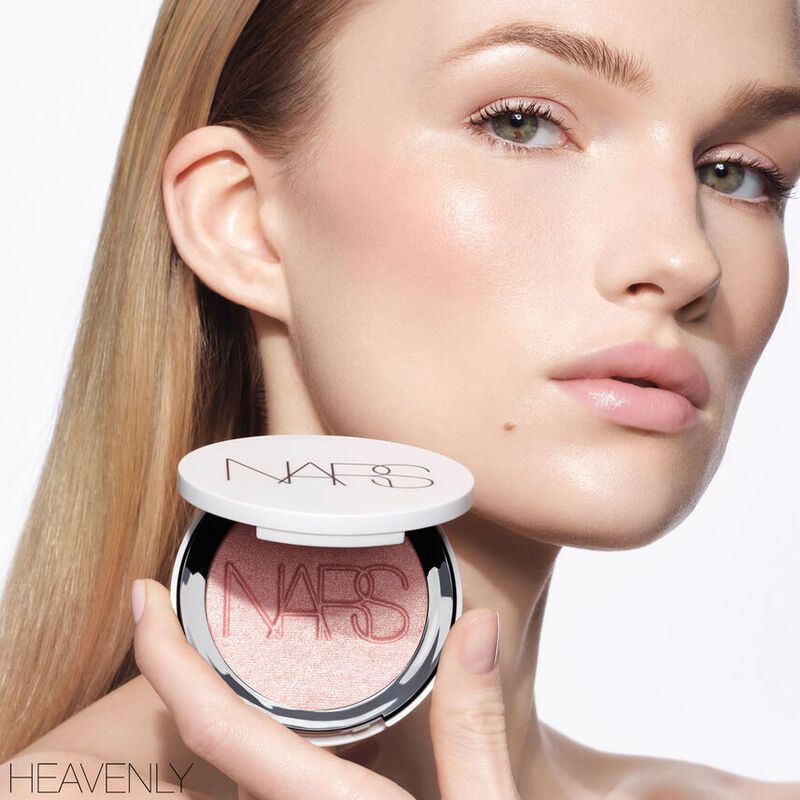 nars light reflecting  إعادة تعبئة بودرة مضيئة