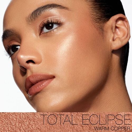 nars light reflecting إعادة تعبئة بودرة مضيئة