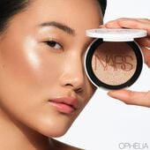nars light reflecting إعادة تعبئة بودرة مضيئة
