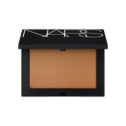 nars بودرة التثبيت المضغوطة light reflecting