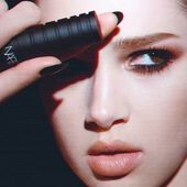 nars ماسكارا climax extreme المصغّرة